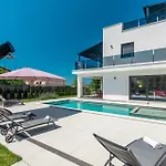 Stunning In Holiday home