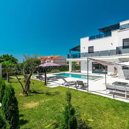 Holiday home Stunning In *