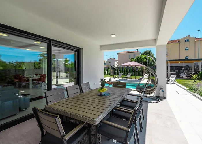 Ferienhaus Pet Friendly In Poreč