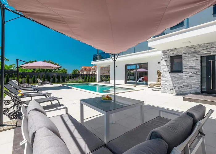 Pet Friendly In Poreč