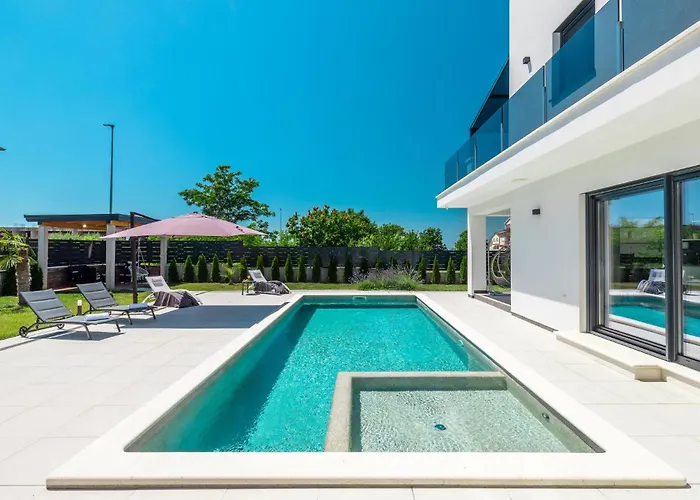 Pet Friendly In * Poreč