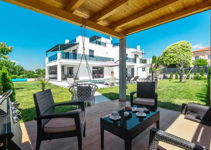 Pet Friendly In Ferienhaus Poreč