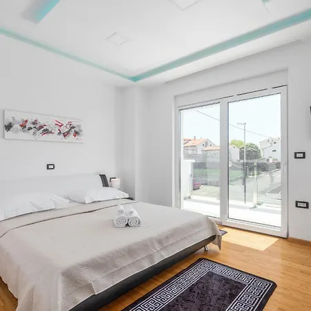 Pet Friendly In Prázdninový dům *